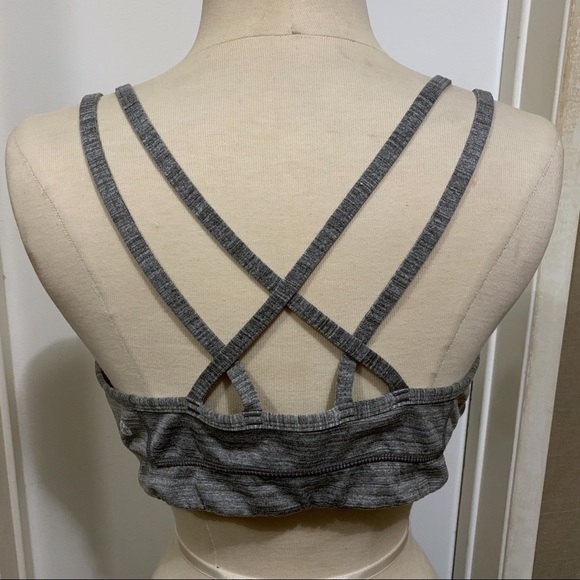 👙Manduka Cross Strap Bra, Gray, Size: L👙 - Picture 3 of 8